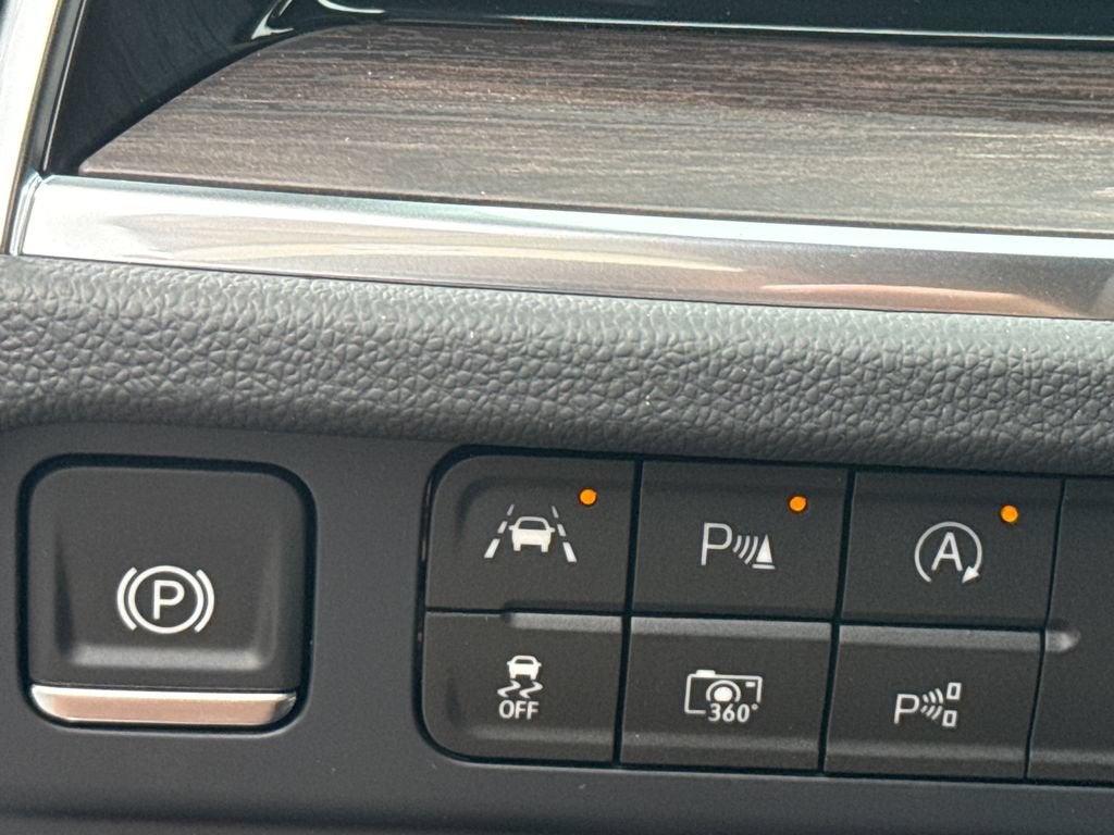 2026 Chevrolet Tahoe LS - Photo 32