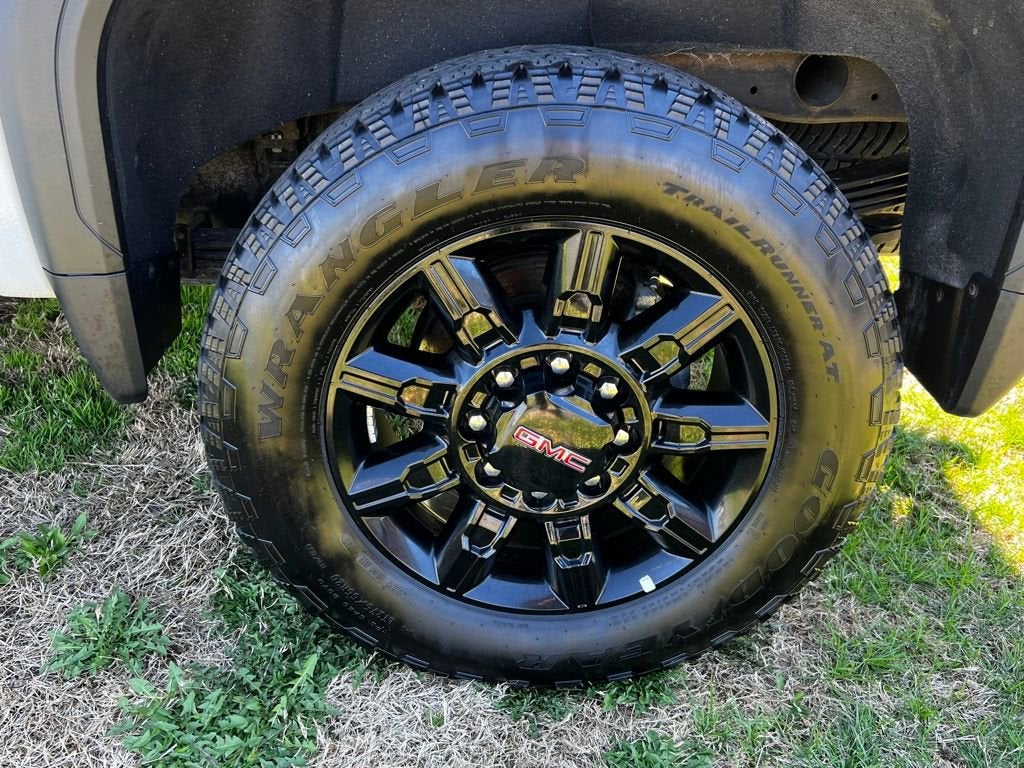 2025 GMC Sierra 2500 HD AT4