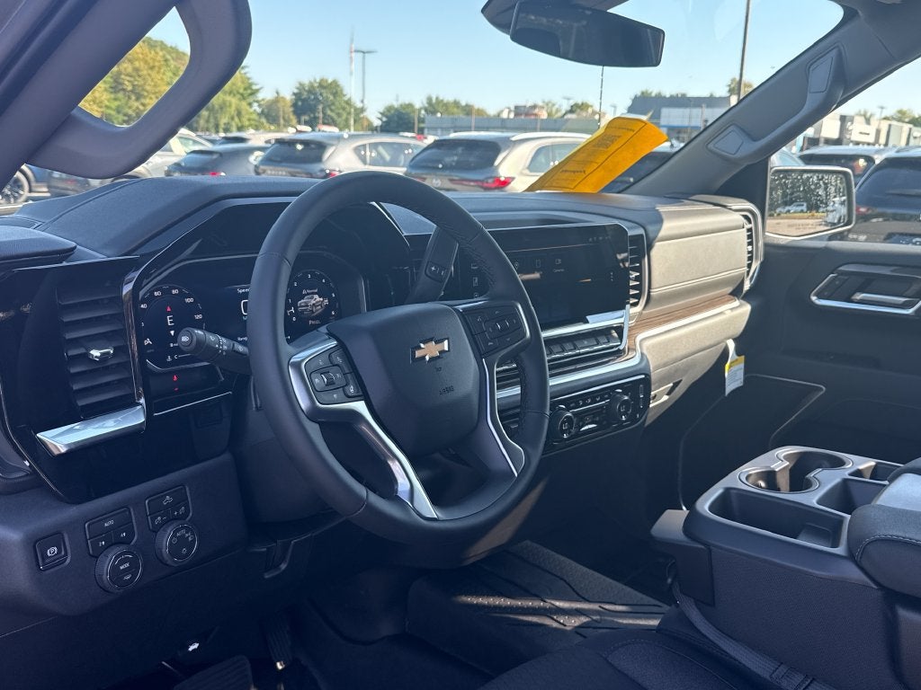 2026 Chevrolet Silverado 1500 LT - Photo 10