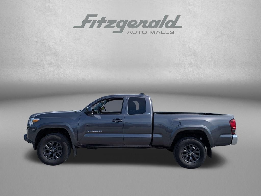 2022 Toyota Tacoma 4WD SR