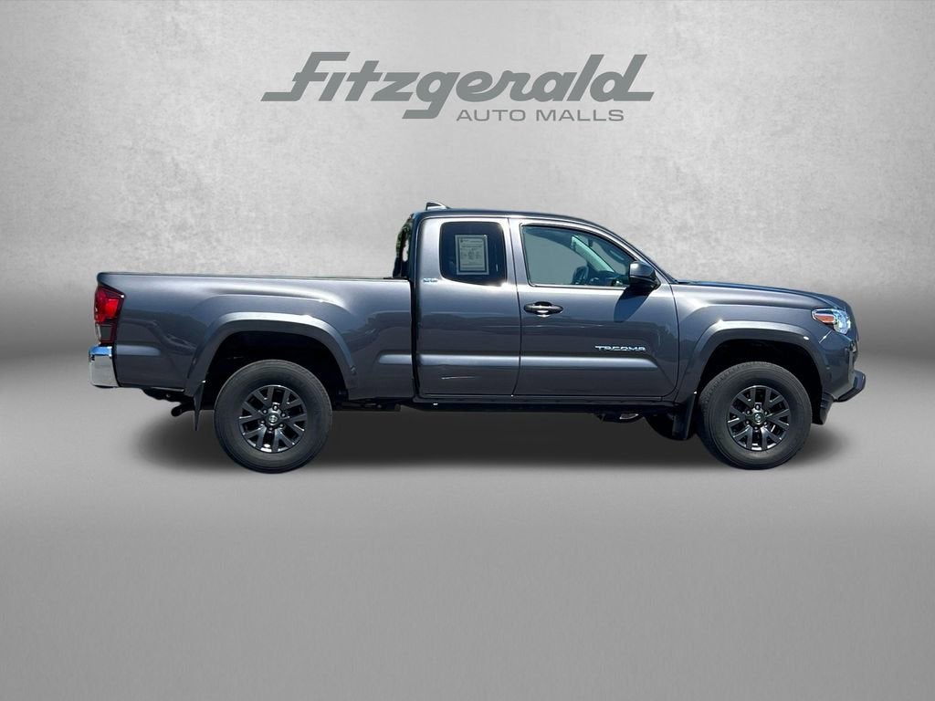 2022 Toyota Tacoma 4WD SR