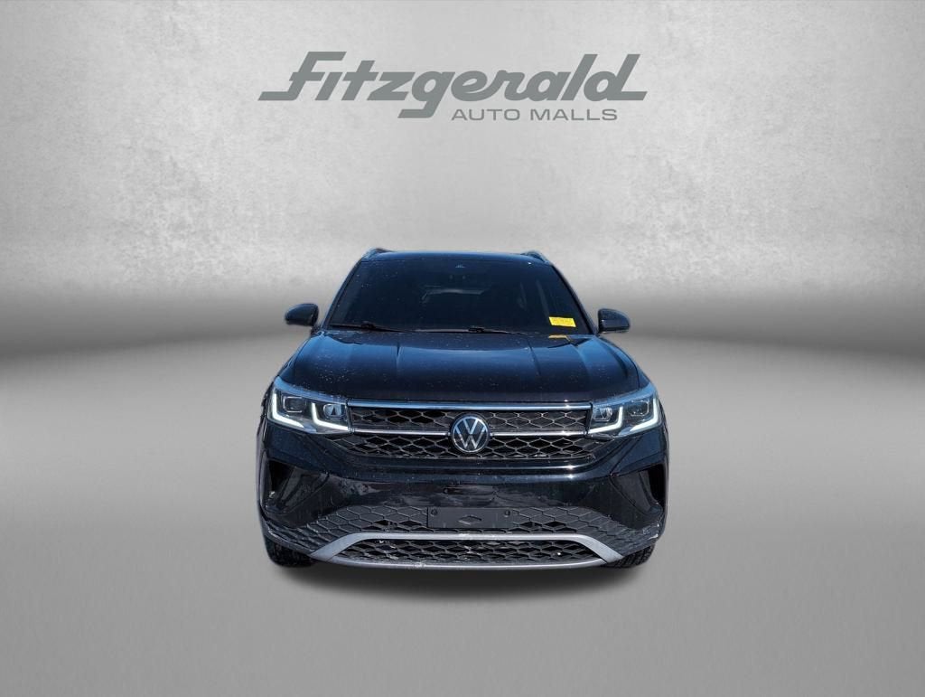 2024 Volkswagen Taos SEL