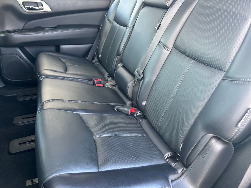 2020 Nissan Pathfinder Platinum