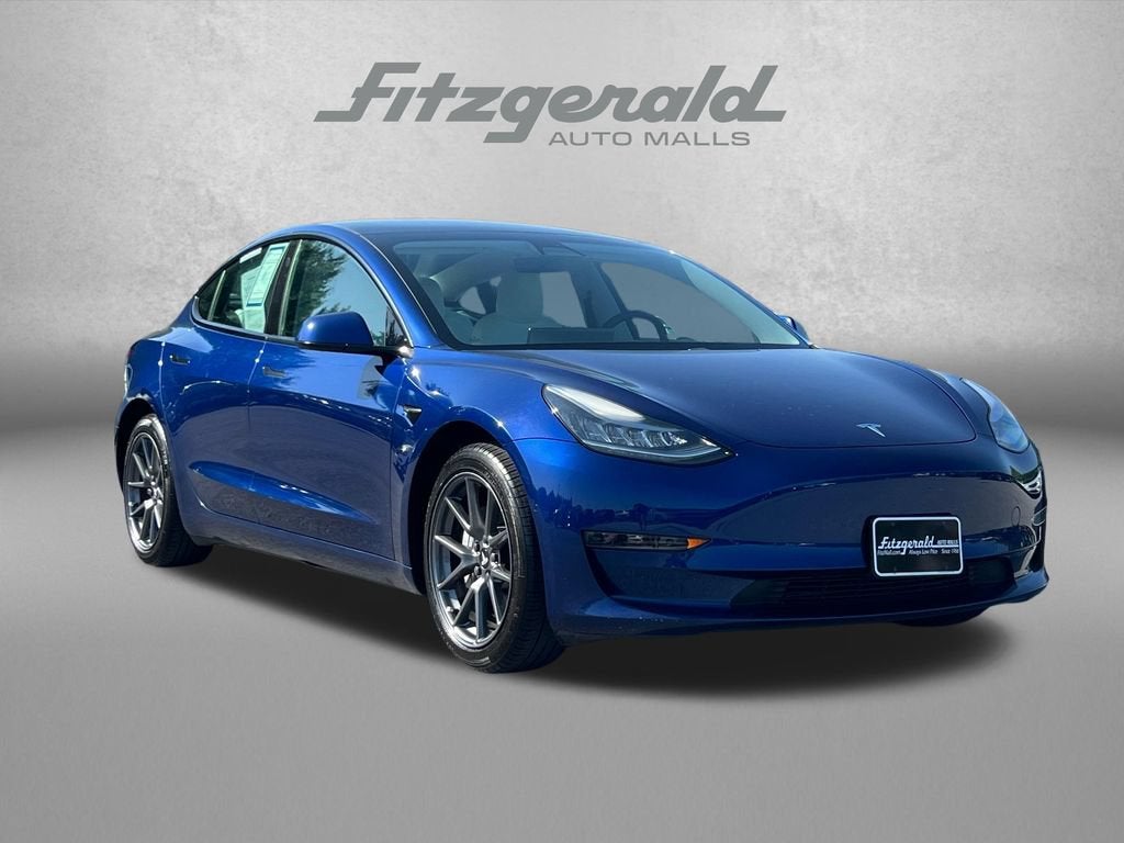 2021 Tesla Model 3 Standard Range Plus's photo
