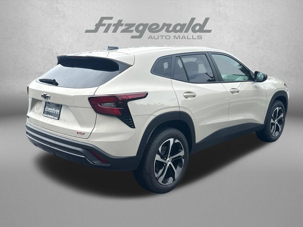 2026 Chevrolet Trax RS - Photo 6