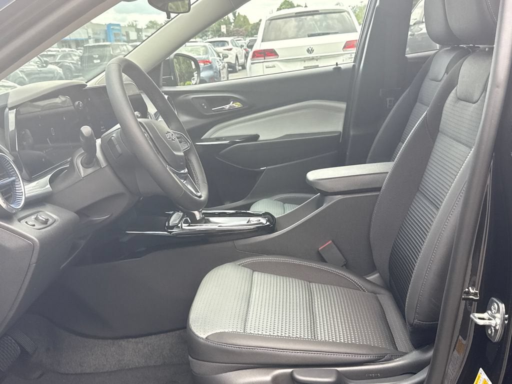 2026 Chevrolet Trax LT - Photo 13