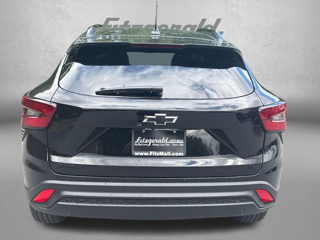 2026 Chevrolet Trax LT - Photo 8