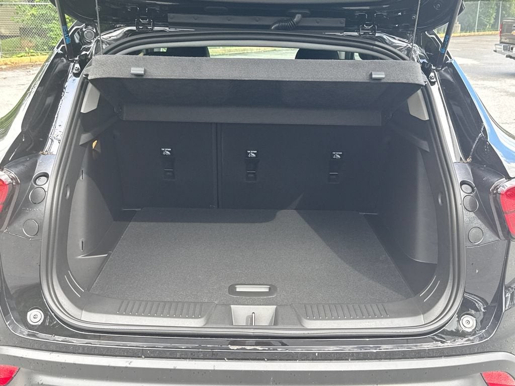 2026 Chevrolet Trax LT - Photo 9