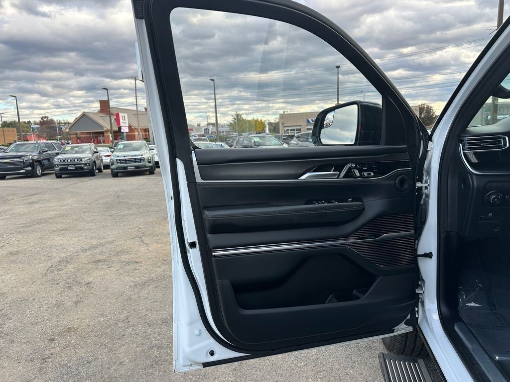 2024 Jeep Grand Wagoneer Series II Obsidian