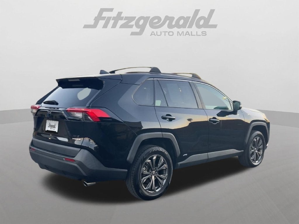 2022 Toyota RAV4 Hybrid XLE Premium
